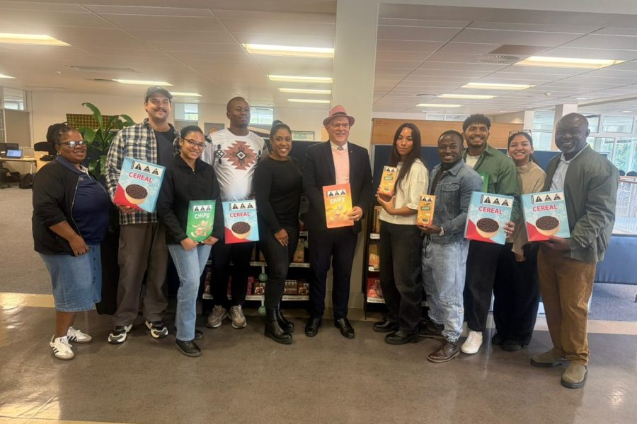 The School of Public Health [SoPH] was highly honoured to host the Rector and Vice Chancellor of the University of the Western Cape on a walk-about.